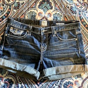 Anoname Becca Boyfriend Short - Size 27 (Relaxed Fit)